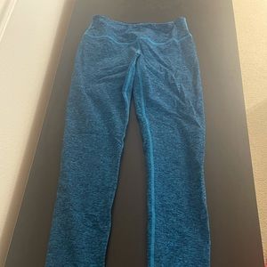 Beyond yoga size S leggings.
